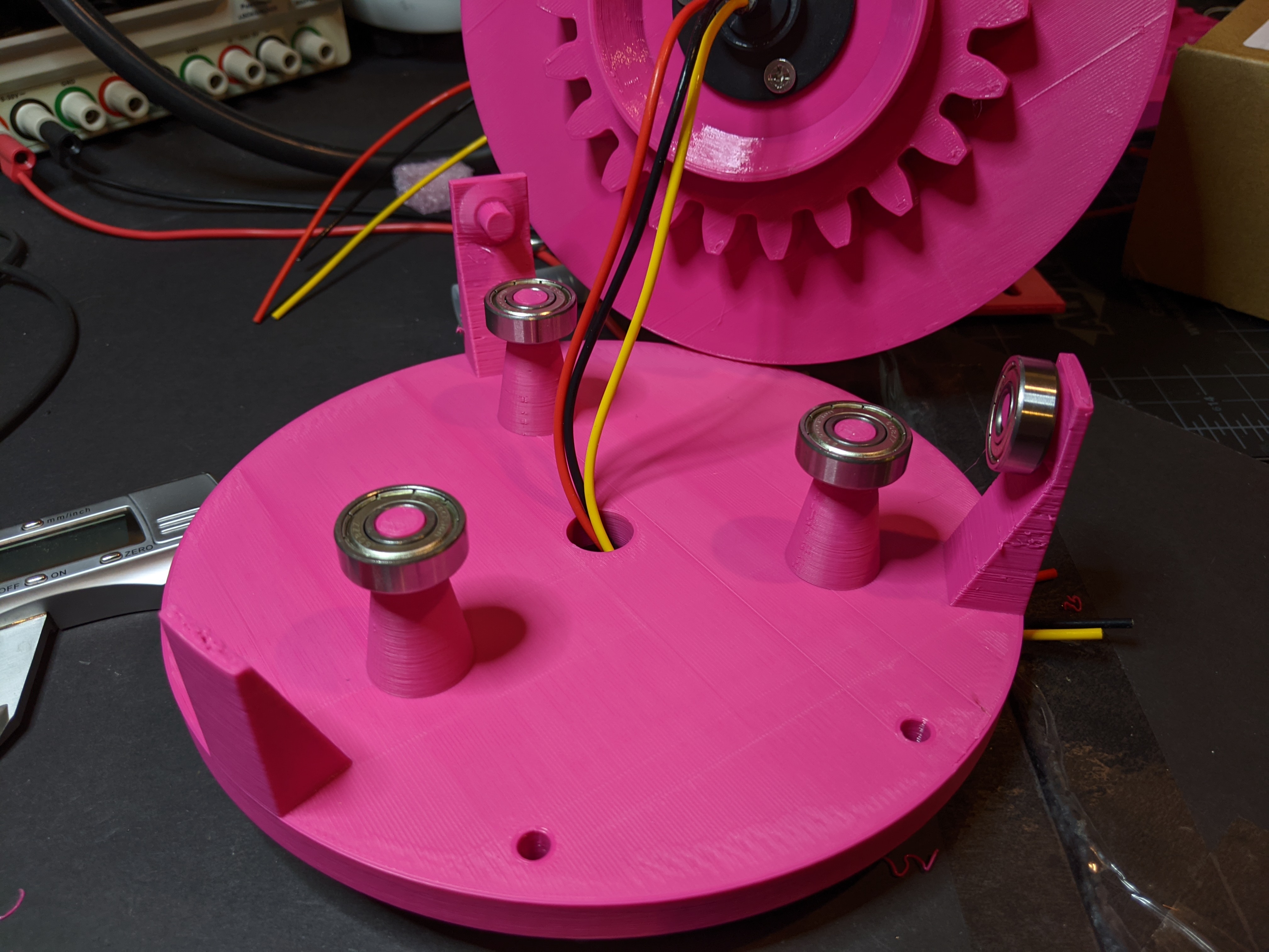 Rotating Base Designed, 3D Printing has begun!, Details